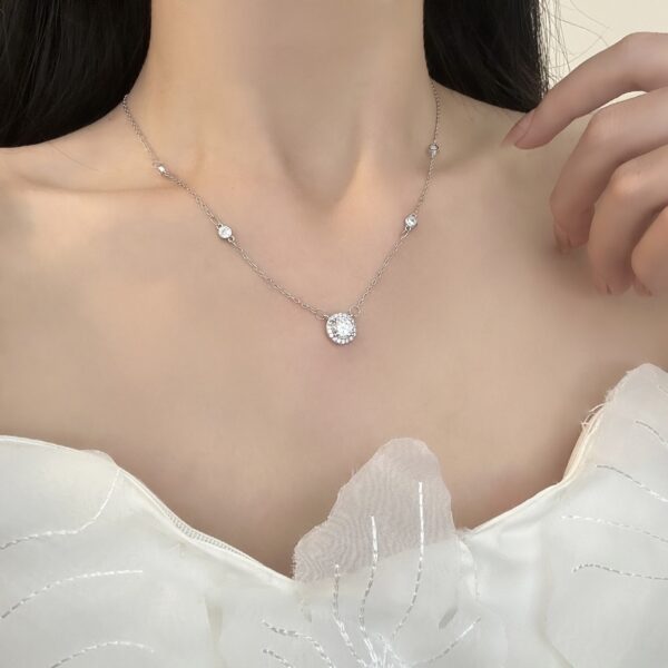 Sterling silver moissanite star point necklace - Image 3