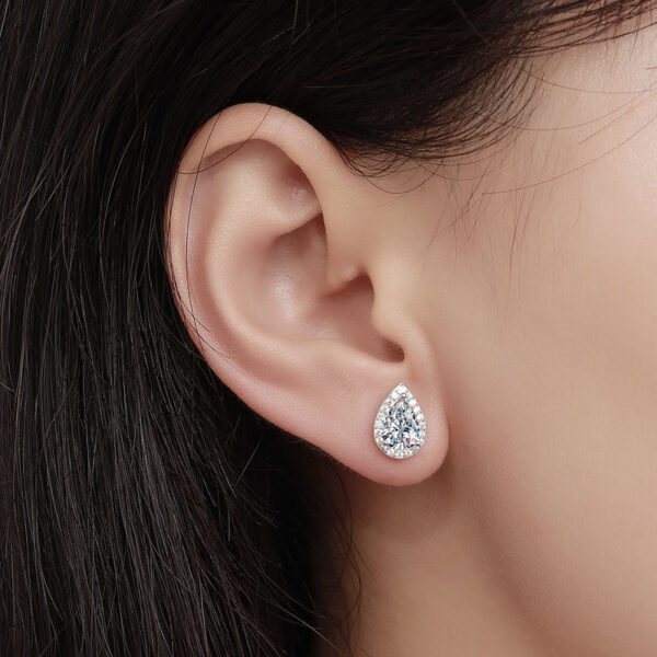 Sterling silver moissanite teardrop pear-shaped 50-point one-carat earrings - Image 4