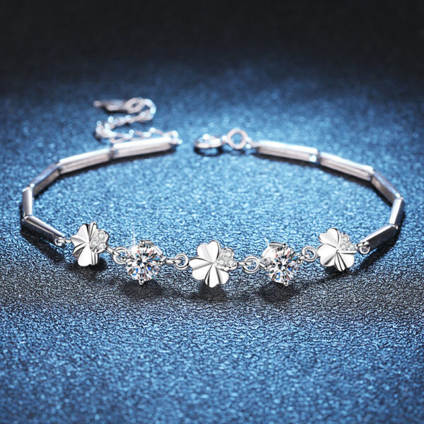 Sterling Silver 1 Carat Moissanite Lucky Four-Leaf Clover Bracelet