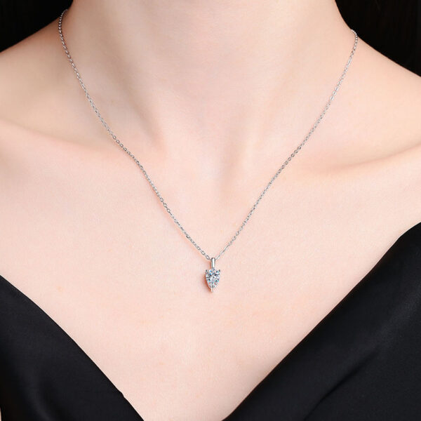 Sterling silver shaped teardrop moissanite pendant 1 carat D-color moissanite necklace - Image 3