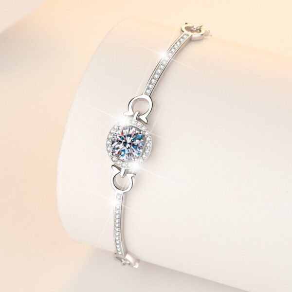 Mobius one carat moissanite sterling silver and platinum-plated bracelet