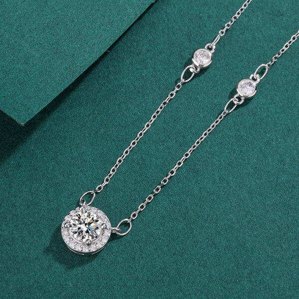 Sterling silver moissanite star point necklace - Image 5