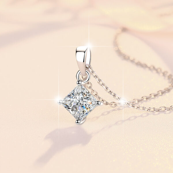 One carat sterling silver princess cut moissanite pendant - Image 4